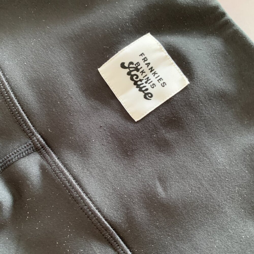 BNWT FRANKIE'S ACTIVE BIKINIS Zippy Flare Legging and Sports Bra Top 2PCS SET XS - Picture 11 of 15